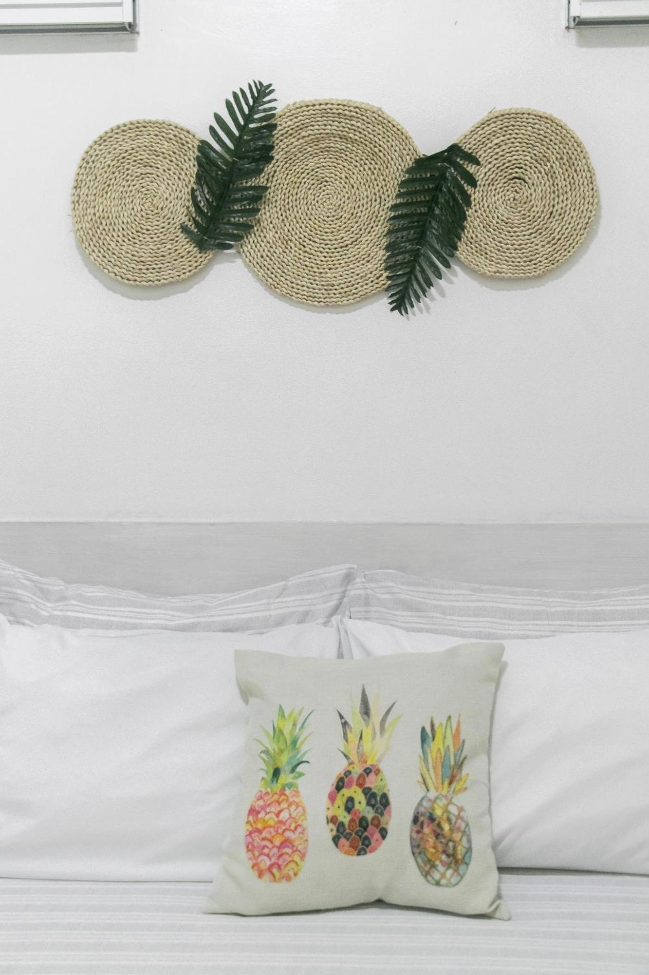 Pineapple House Hotel Бокас дел Торо Екстериор снимка